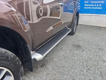 Nissan Navara 2.3 dCi Tekna Auto 4WD Euro 6 4dr
