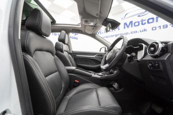 MG MG ZS 44.5kWh Exclusive Auto 5dr