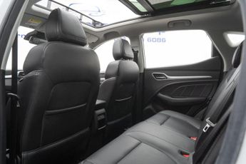 MG MG ZS 44.5kWh Exclusive Auto 5dr