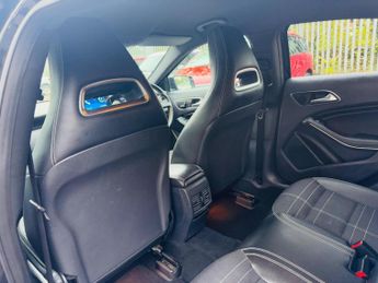 Mercedes-Benz A Class 1.6 A180 Sport Hatchback 5dr Petrol 7G-DCT Euro 6 (s/s) (122 ps)