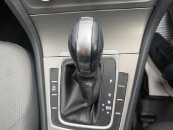 Volkswagen Golf 1.2 TSI BlueMotion Tech S Hatchback 5dr Petrol DSG Euro 5 (s/s) 