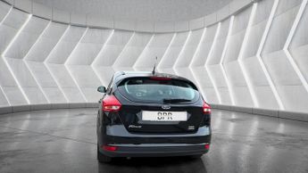 Ford Focus 1.5T EcoBoost Titanium Auto Euro 6 (s/s) 5dr