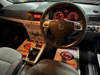 Vauxhall Astra 1.4i 16v Club 5dr