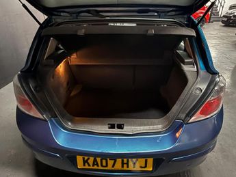 Vauxhall Astra 1.4i 16v Club 5dr