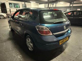 Vauxhall Astra 1.4i 16v Club 5dr
