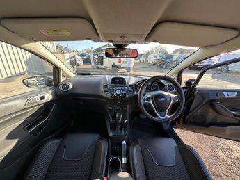 Ford Fiesta 1.6 Titanium X Powershift Euro 5 5dr