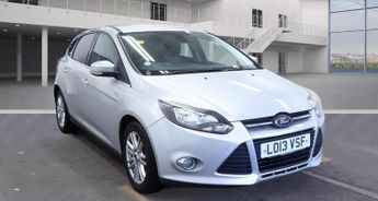 Ford Focus 1.0T EcoBoost Zetec Euro 5 (s/s) 5dr