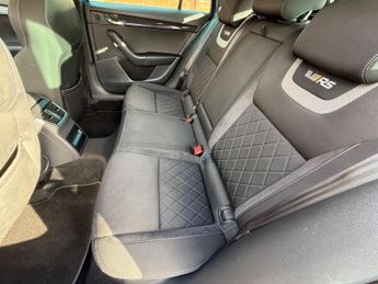 Skoda Octavia 2.0 TDI vRS DSG 4WD Euro 6 (s/s) 5dr