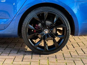 Skoda Octavia 2.0 TDI vRS DSG 4WD Euro 6 (s/s) 5dr