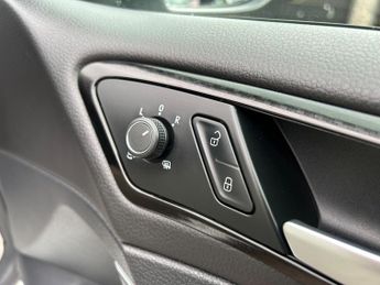 Volkswagen Golf 2.0 TSI R DSG 4Motion Euro 6 (s/s) 5dr