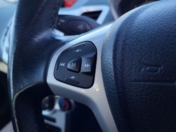 Ford Fiesta 1.4 Zetec 5dr
