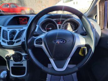 Ford Fiesta 1.4 Zetec 5dr