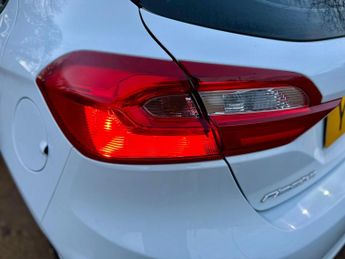 Ford Fiesta 1.0T EcoBoost Zetec Auto Euro 6 (s/s) 5dr