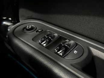 MINI Countryman 1.5 7.6kWh Cooper SE Auto ALL4 Euro 6 (s/s) 5dr