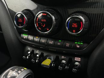 MINI Countryman 1.5 7.6kWh Cooper SE Auto ALL4 Euro 6 (s/s) 5dr