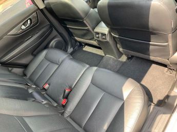 NISSAN X-TRAIL 1.6 dCi Tekna SUV 5dr Diesel XTRON Euro 6 (s/s) (130 ps)