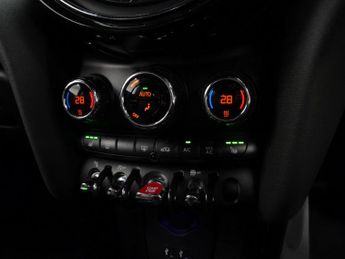 MINI Hatch 2.0 Cooper S 60 Years Edition Steptronic Euro 6 (s/s) 3dr