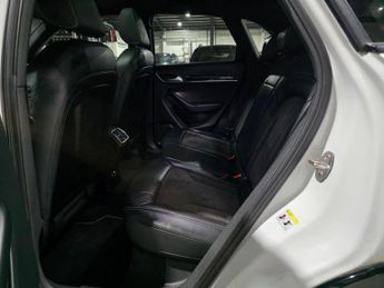 Audi Q3 2.0 TFSI Black Edition S Tronic quattro Euro 6 (s/s) 5dr