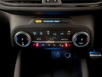 Ford Kuga 2.5 Duratec 14.4kWh ST-Line Edition CVT Euro 6 (s/s) 5dr