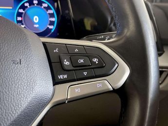 Volkswagen Golf 1.5 TSI Life Euro 6 (s/s) 5dr