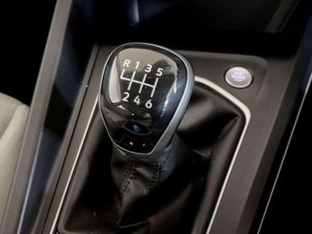 Volkswagen Golf 1.5 TSI Life Euro 6 (s/s) 5dr