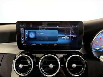 Mercedes-Benz C Class 2.0 C300 AMG Line (Premium Plus) G-Tronic+ Euro 6 (s/s) 5dr