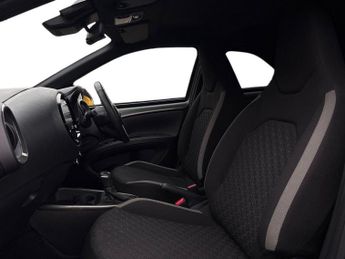 Toyota Aygo X 1.0 VVT-i Edge Hatchback 5dr Petrol x-shift Euro 6 (s/s) (72 ps)
