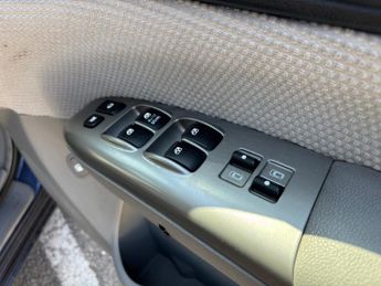 Kia Sedona 2.9 CRDi LS 5dr Automatic