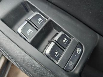 Audi Q5 2.0 TDI S line Plus SUV 5dr Diesel S Tronic quattro Euro 5 (s/s)