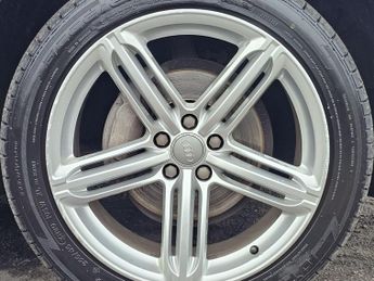 Audi Q5 2.0 TDI S line Plus SUV 5dr Diesel S Tronic quattro Euro 5 (s/s)