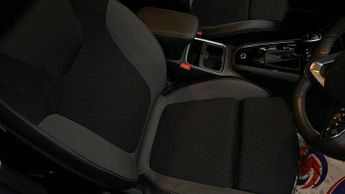 Vauxhall Grandland X 1.2 Turbo SRi Nav Auto Euro 6 (s/s) 5dr