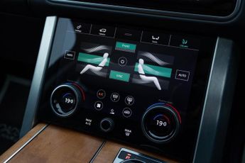 Land Rover Range Rover 4.4 SD V8 Autobiography Auto 4WD Euro 6 (s/s) 5dr