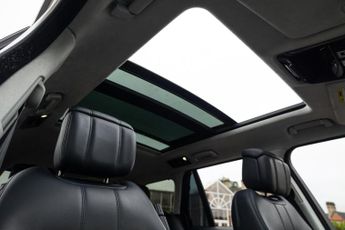 Land Rover Range Rover 4.4 SD V8 Autobiography Auto 4WD Euro 6 (s/s) 5dr