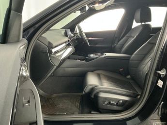 BMW i5 40 83.9kWh M Sport Pro Auto eDrive 4dr (11kW Charger)