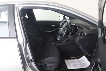 Toyota Corolla 1.8 VVT-h Icon Touring Sports CVT Euro 6 (s/s) 5dr