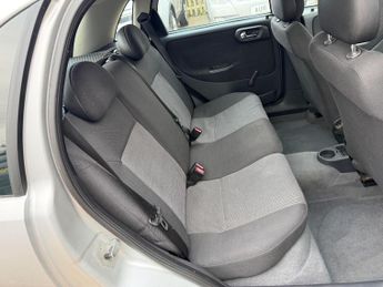 Vauxhall Corsa 1.4i 16v Design 5dr (a/c)