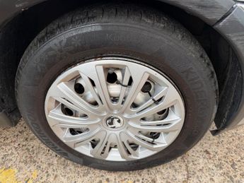 Vauxhall Corsa 1.4i 16v Design 5dr (a/c)