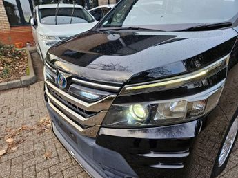 Toyota Voxy WARRANTED MILE,18M WARANTY,ANDRIOD/APPLE