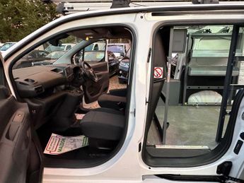 Vauxhall Combo 1.5 Turbo D 2300 Edition Auto L1 H1 Euro 6 (s/s) 4dr