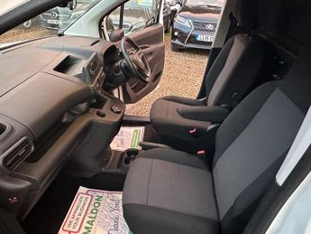 Vauxhall Combo 1.5 Turbo D 2300 Edition Auto L1 H1 Euro 6 (s/s) 4dr