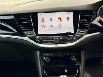 Vauxhall Astra 1.4i Turbo SRi Nav Auto Euro 6 (s/s) 5dr