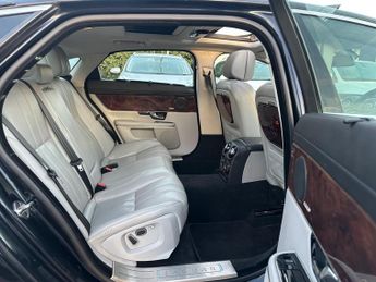 Jaguar XJ 3.0d V6 Premium Luxury Auto Euro 5 4dr (LWB)