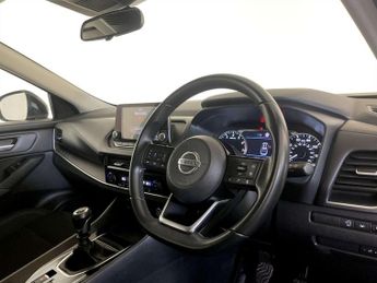 Nissan Qashqai 1.3 DIG-T MHEV Acenta Premium Euro 6 (s/s) 5dr