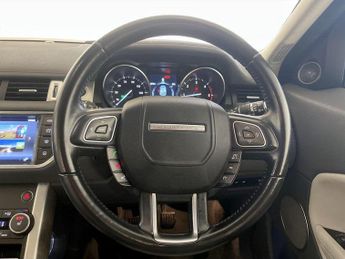 Land Rover Range Rover Evoque 2.0 eD4 SE Tech FWD Euro 6 (s/s) 5dr