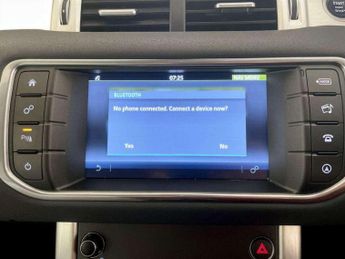 Land Rover Range Rover Evoque 2.0 eD4 SE Tech FWD Euro 6 (s/s) 5dr
