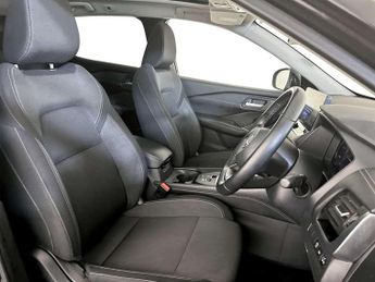 Nissan Qashqai 1.3 DIG-T MHEV N-Connecta Euro 6 (s/s) 5dr