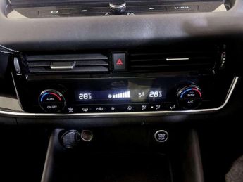 Nissan Qashqai 1.3 DIG-T MHEV N-Connecta Euro 6 (s/s) 5dr