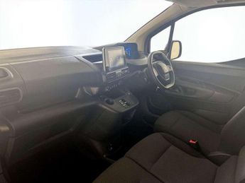 Peugeot Partner M 136 Auto L1H1 SWB 50Kwh Battery