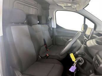 Peugeot Partner M 136 Auto L1H1 SWB 50Kwh Battery