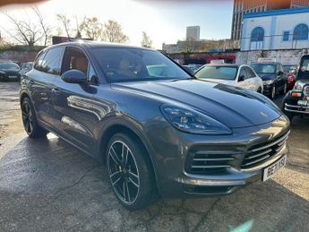 Porsche Cayenne 3.0 V6 E-Hybrid 17.9kWh TiptronicS 4WD Euro 6 (s/s) 5dr (3.6kW C